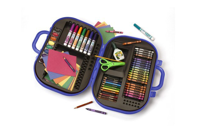 Giveaway: Crayola Ultimate Art Case
