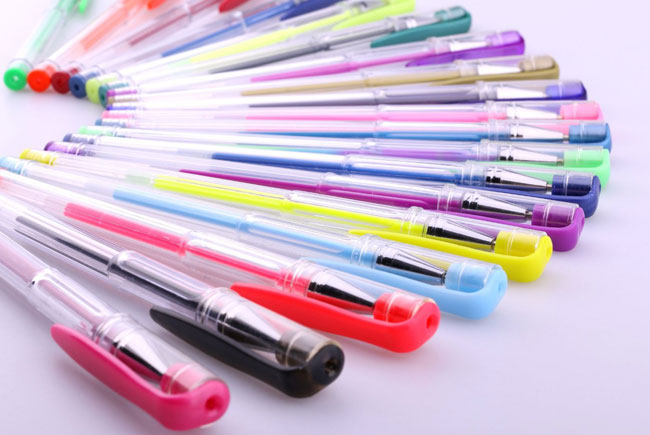Giveaway: 30 Gel Pens including metallic colors